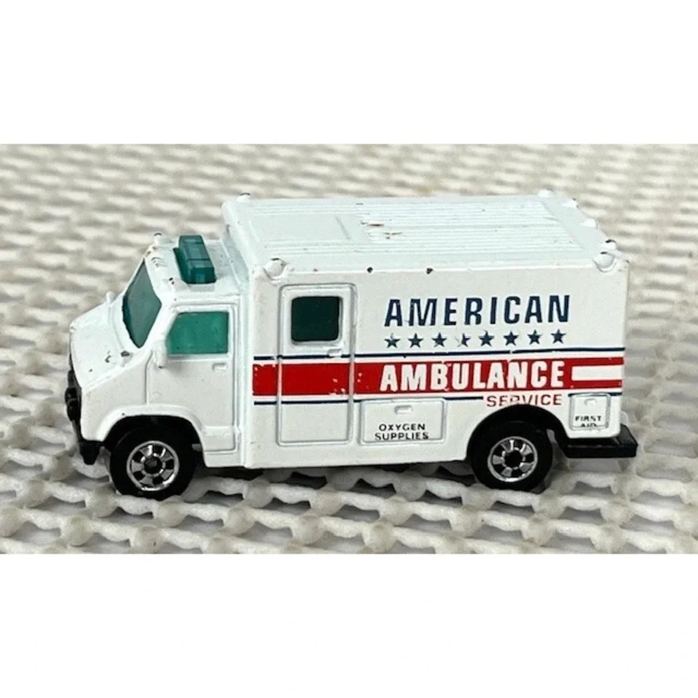 Hot Wheels 1988 Ambulance American Ambulance‎ Service white EUC